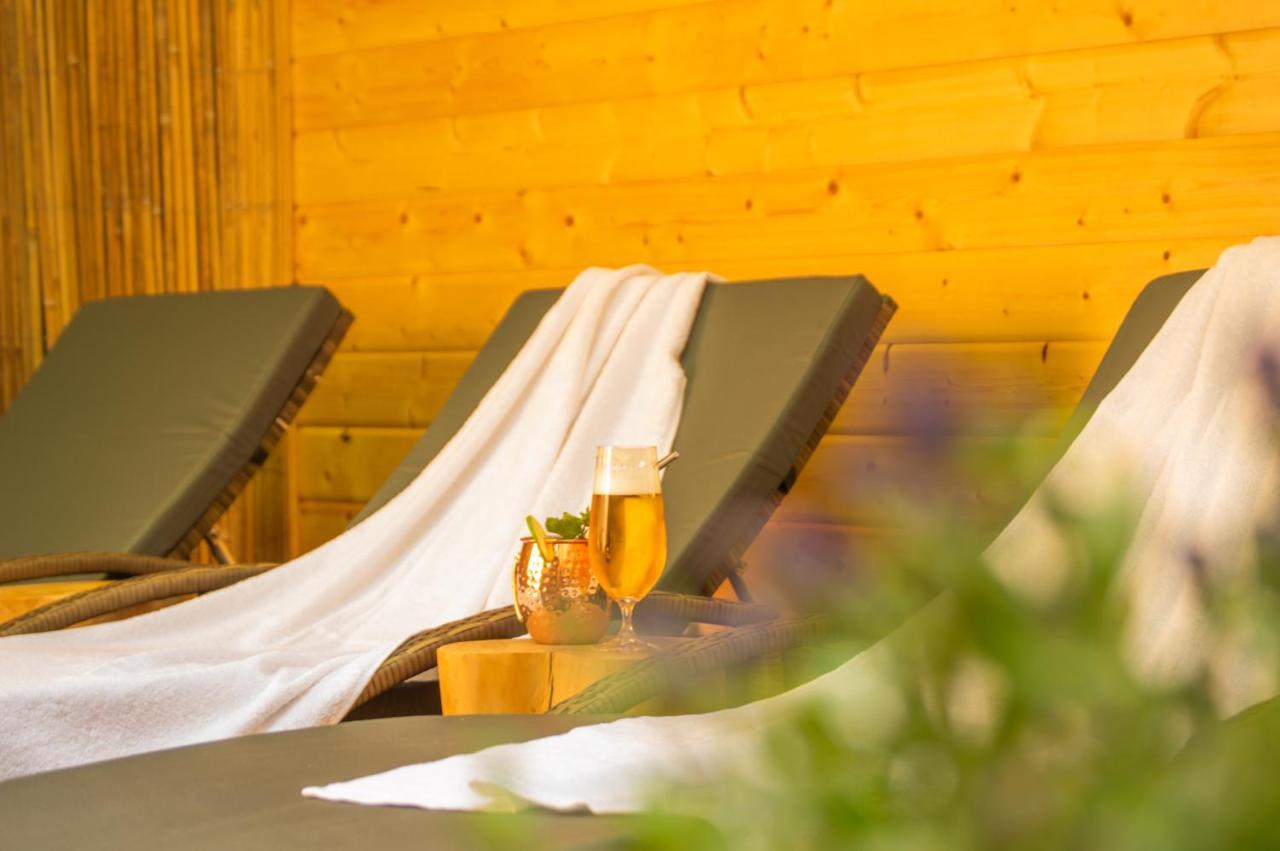 Wellnessoase Mitten In Der Wasserfallstadt Triberg تيبرغ المظهر الخارجي الصورة