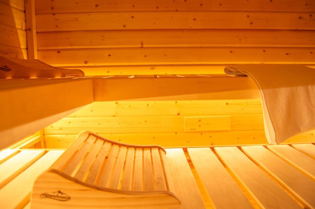 Wellnessoase Mitten In Der Wasserfallstadt Triberg تيبرغ المظهر الخارجي الصورة