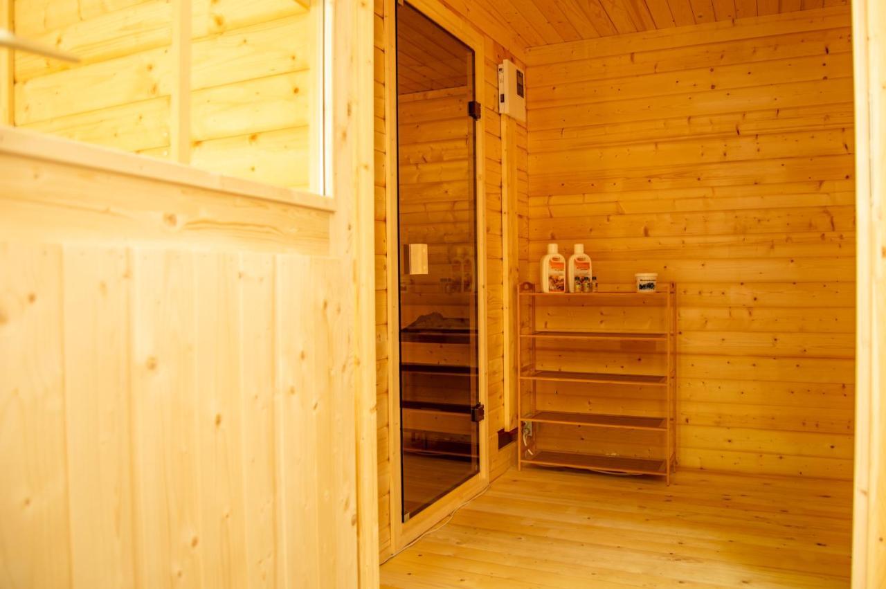Wellnessoase Mitten In Der Wasserfallstadt Triberg تيبرغ المظهر الخارجي الصورة