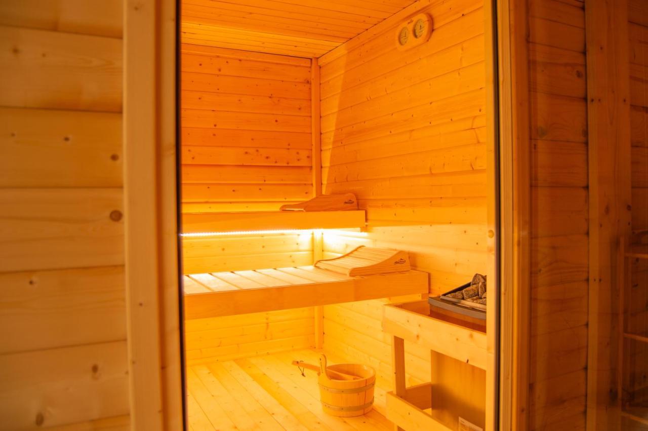Wellnessoase Mitten In Der Wasserfallstadt Triberg تيبرغ المظهر الخارجي الصورة
